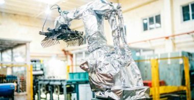 IP-защита промышленных роботов: работа в агрессивных средах (пыль, влага, химия)